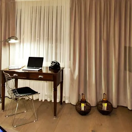 X Flats Gumussuyu Apartment